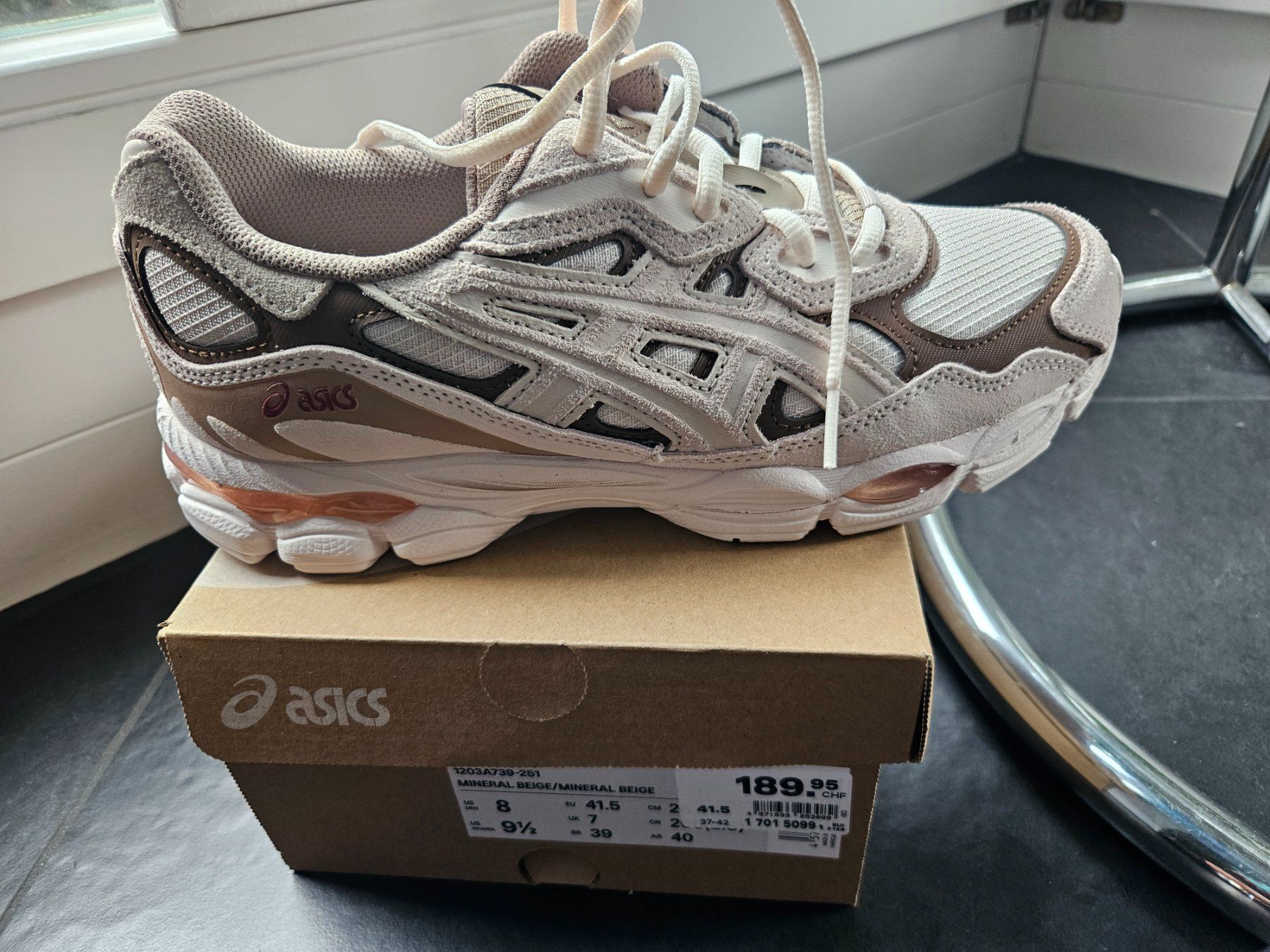Asics Herrenschuhe: Asics 41.5 Neu – Neu und originalverpackt aus Wangen ZH von tulipe55