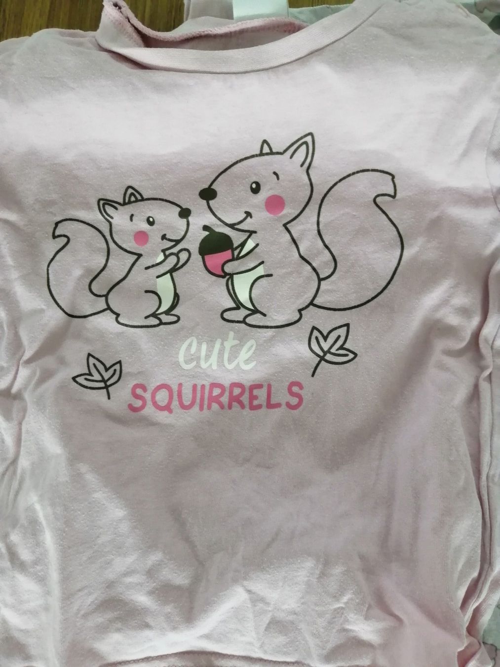 Migros Pyjamas & Ähnliches: 2 Pyjamas Mädchen rosa Eichhörnchen (Grösse 98) – Gebraucht aus Aeschi (SO) von clementinli 1