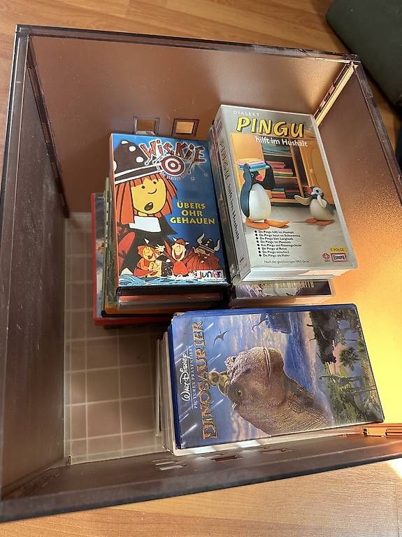 Alle VHS: Alte VHS und DVD – Gebraucht aus Muri AG von ron_97s5