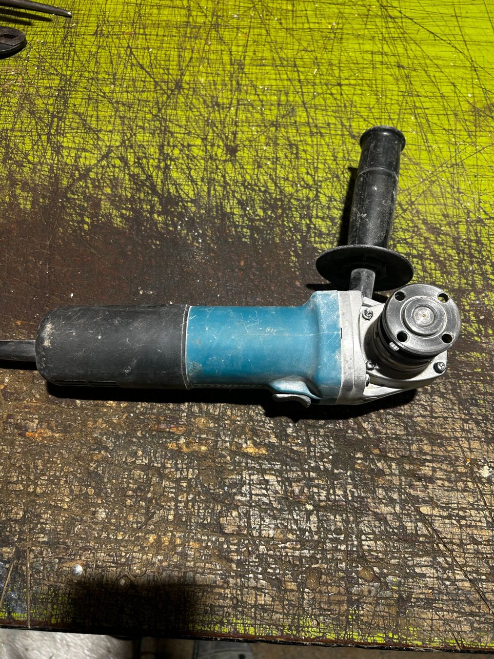 Makita Tutte le macchine: Makita Winkelschleifer – Usato da Dachsen venduto da sto_8w6r