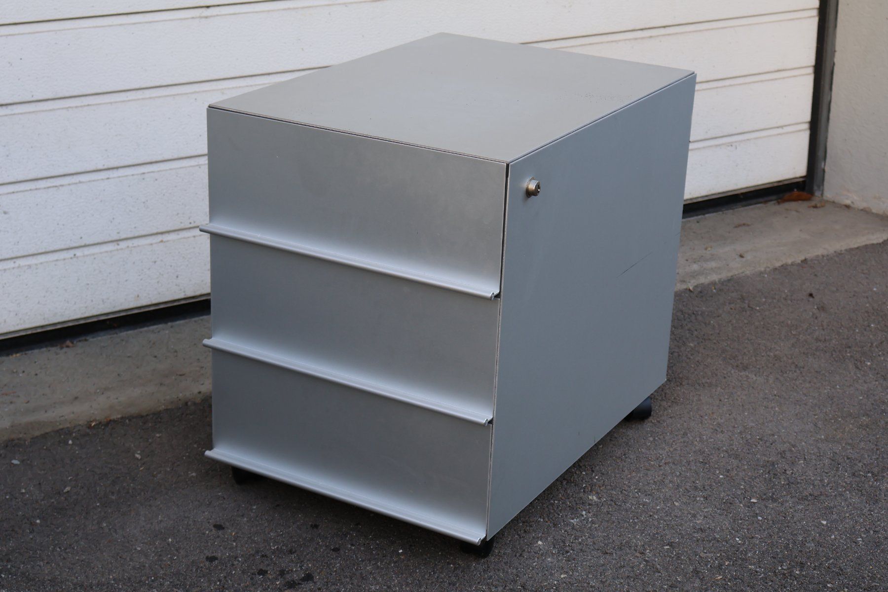 Banconi: Rollcontainer Aluminium 3 Schubladen guter Zustand – Usato da Zürich venduto da inf_995m 2