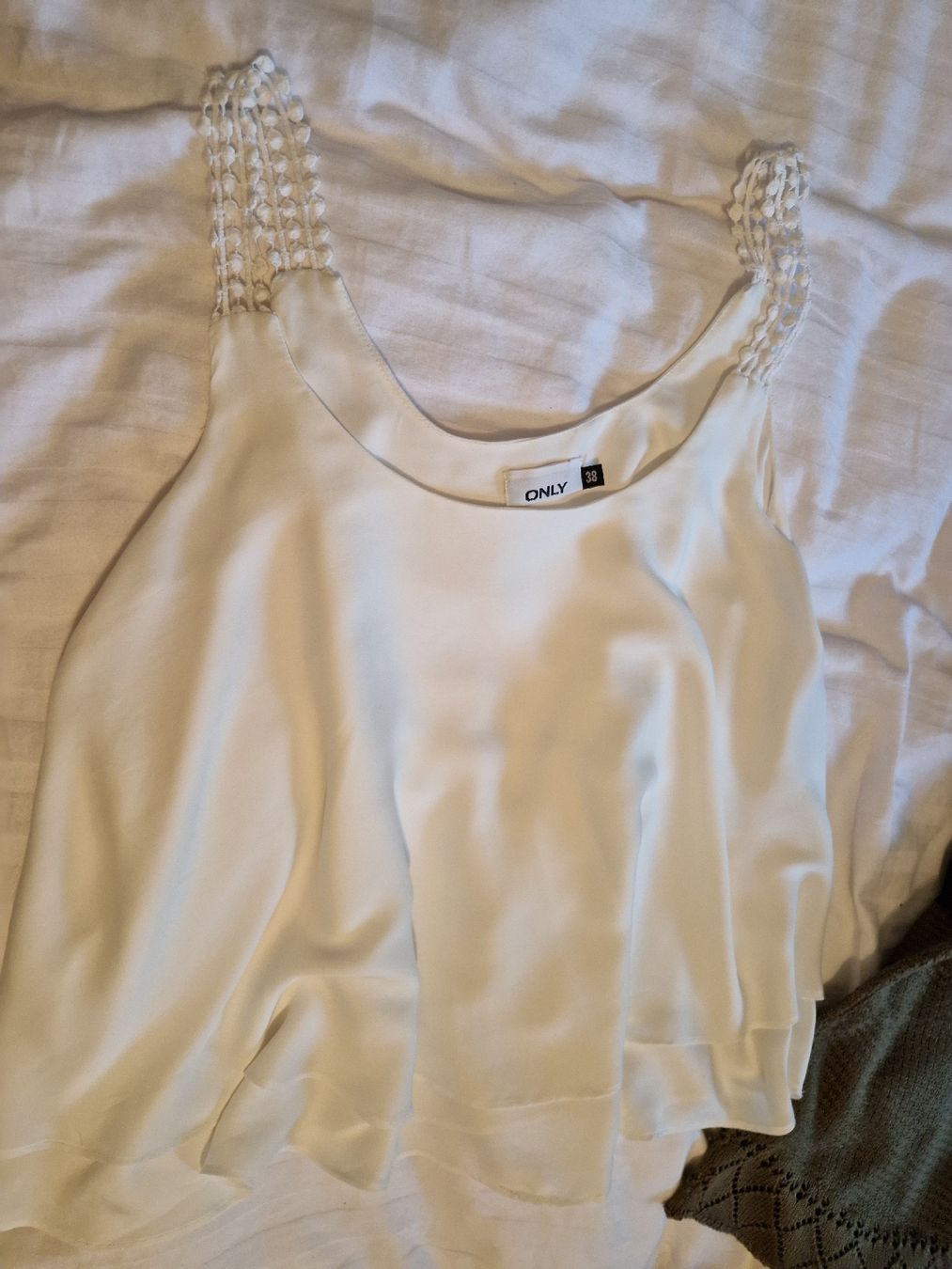 Only Kleiderpakete: Only Top Sommer-Look, Gr. 38 – Neu (gemäss Beschreibung) aus Ebikon von kov_9vqb 1