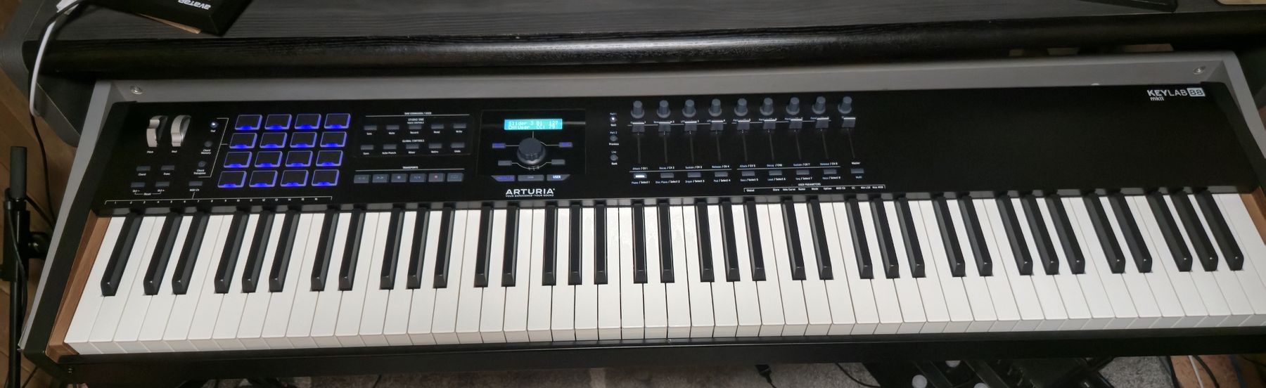Arturia Musikinstrumente: Arturia KeyLab88 MK2 – Neu (gemäss Beschreibung) aus Biel/Bienne von StarkyGuitarTv 3