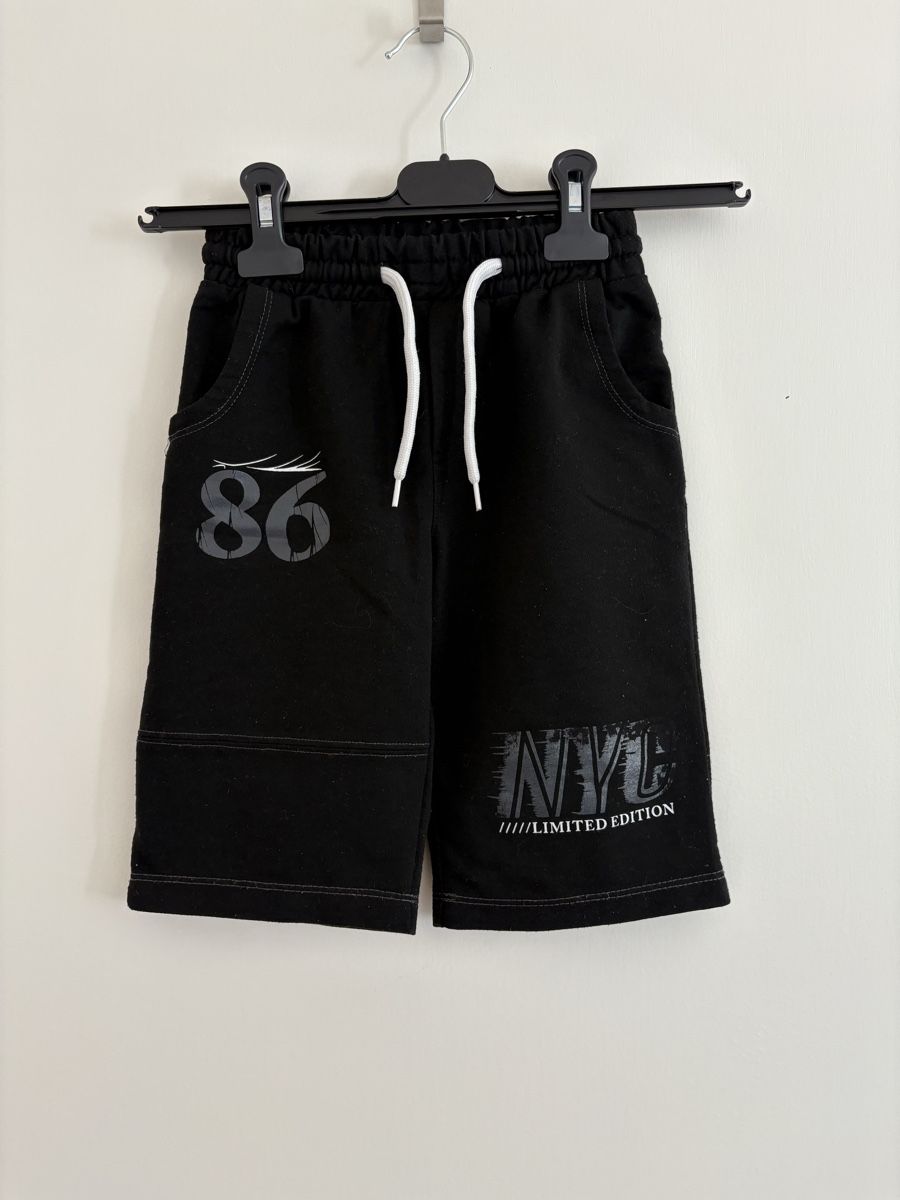 Pantaloni: Shorts, Gr. 7 - 9 Jahre – Usato da Kloten venduto da Mod_qc5v