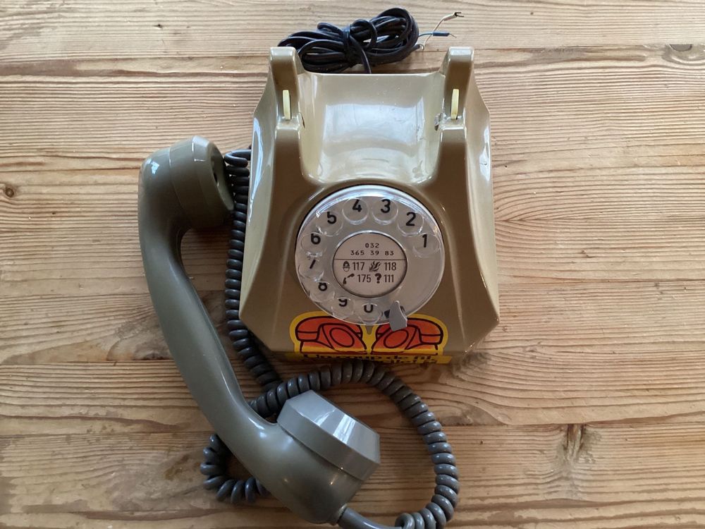 Ancien téléphone PTT T50 (Gebraucht) in Grand-Lancy für CHF 80 - mit