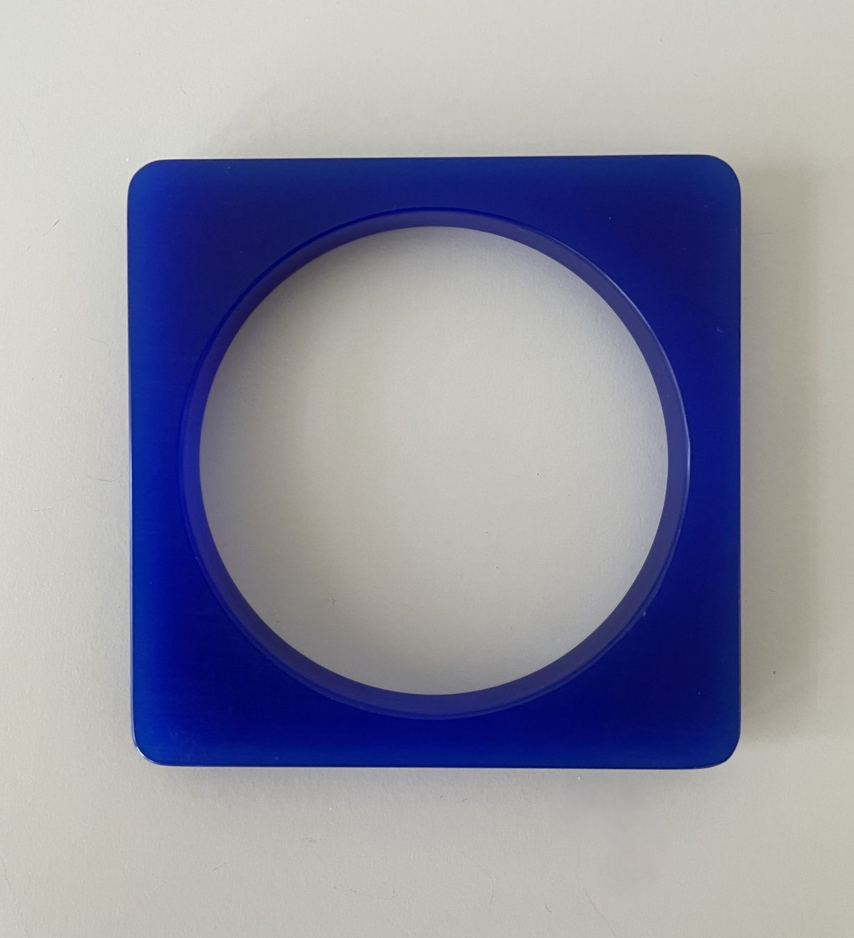 Bracciali & Braccialetti: Armreifen Plexiglas königsblau deckend - klein - neu – Nuovo e nell'imballaggio originale da Turgi venduto da bar_8pdm 3