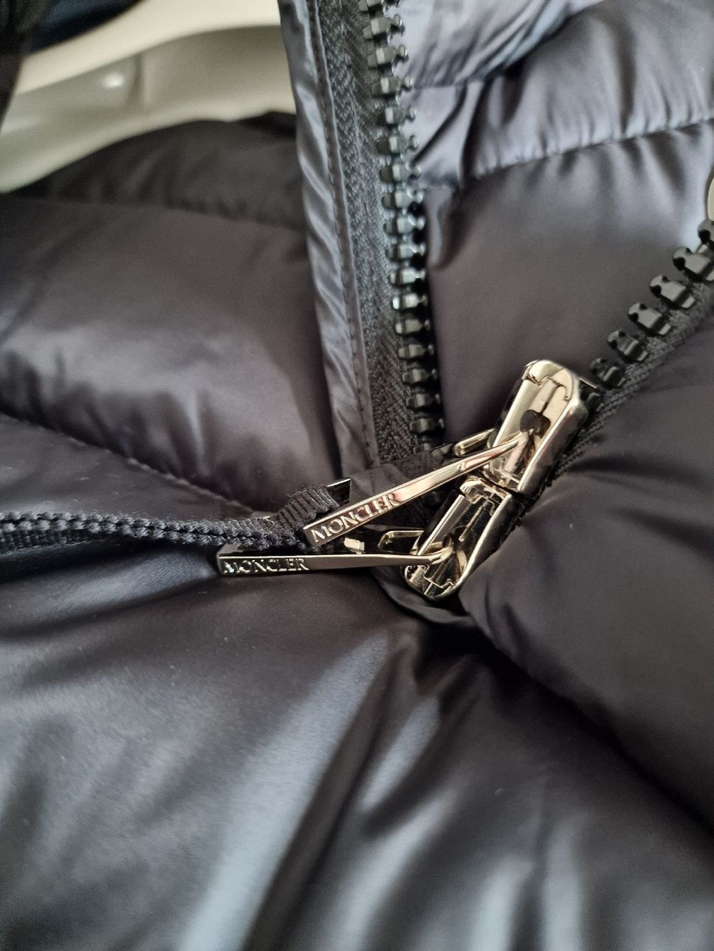 Moncler Gilets: Doudoune sans manche Moncler (TU) – Neuf (Voir description) à Yverdon-les-Bains par Ed9lude 4