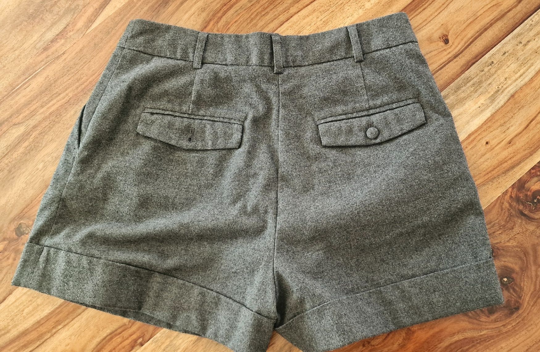 Hosen: Schöne Graue Shorts – Gebraucht aus Winterthur von Stina22 1