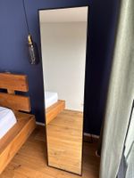 Standspiegel Schwarz Metallrahmen