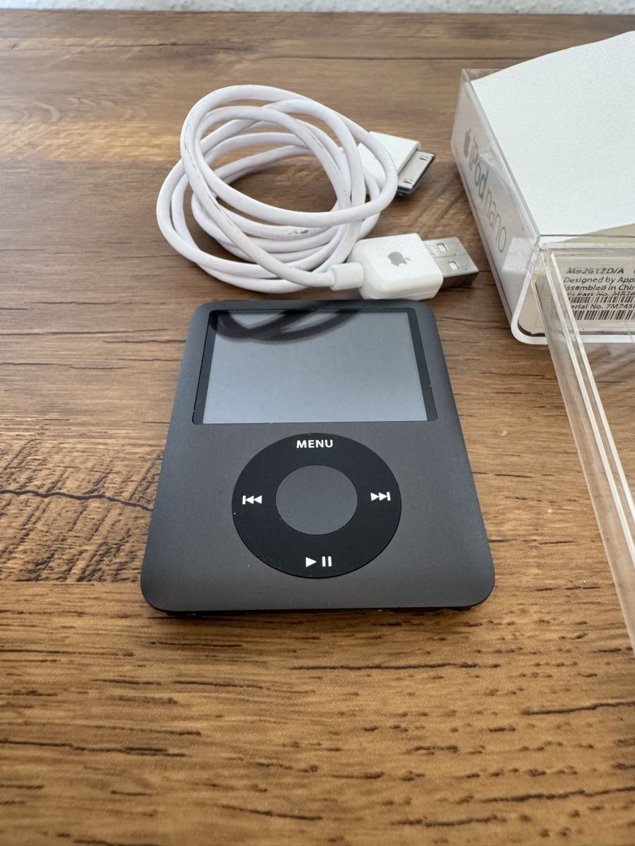 Apple Lettore multimediale portatile: iPod Nano 8GB Noir – Usato da Brügg BE venduto da Goob 4