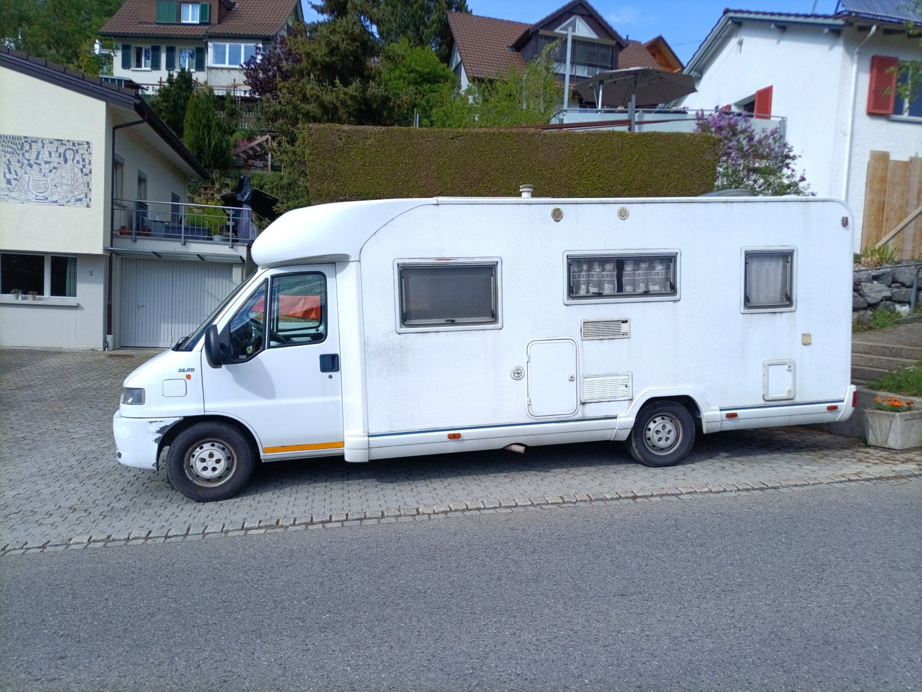 Pilot Veicoli da campeggio: Wohnmobil Pilot Pacific 690, Ducato 2.8JTD – Usato da Heiden venduto da Leogaggenau-1