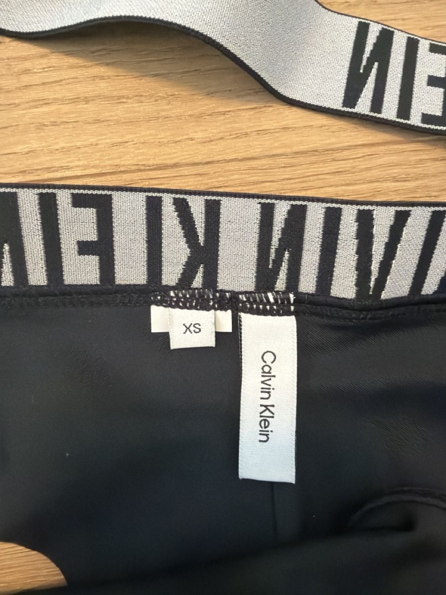 Calvin Klein Maillots de bain & Bikinis: Calvin Klein Bikini XS – D'occasion à Hochfelden par man_6d68 2
