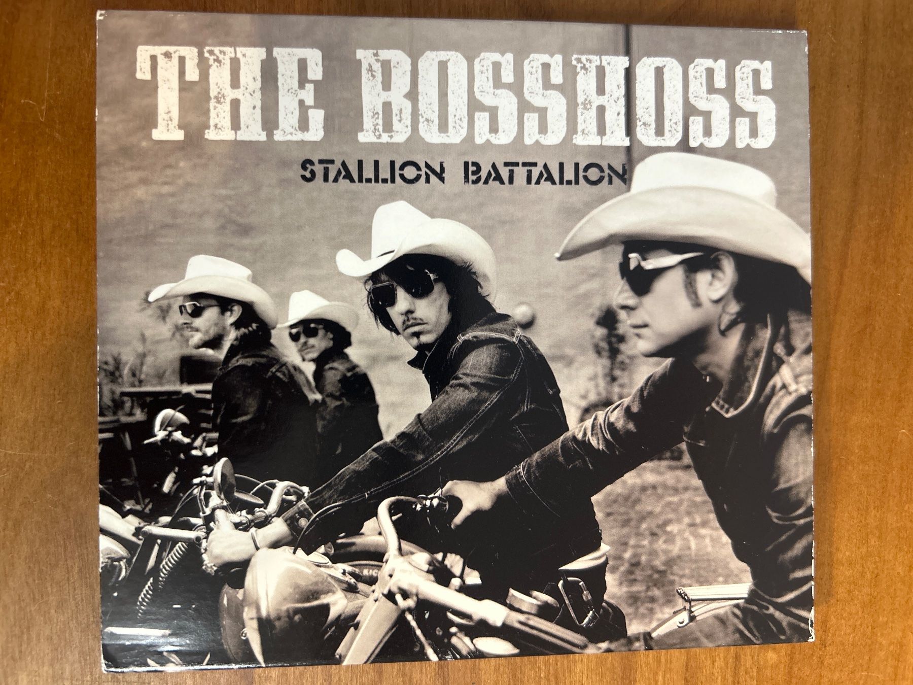 CD: The Bosshoss – Usato da Niederrohrdorf venduto da luxury100
