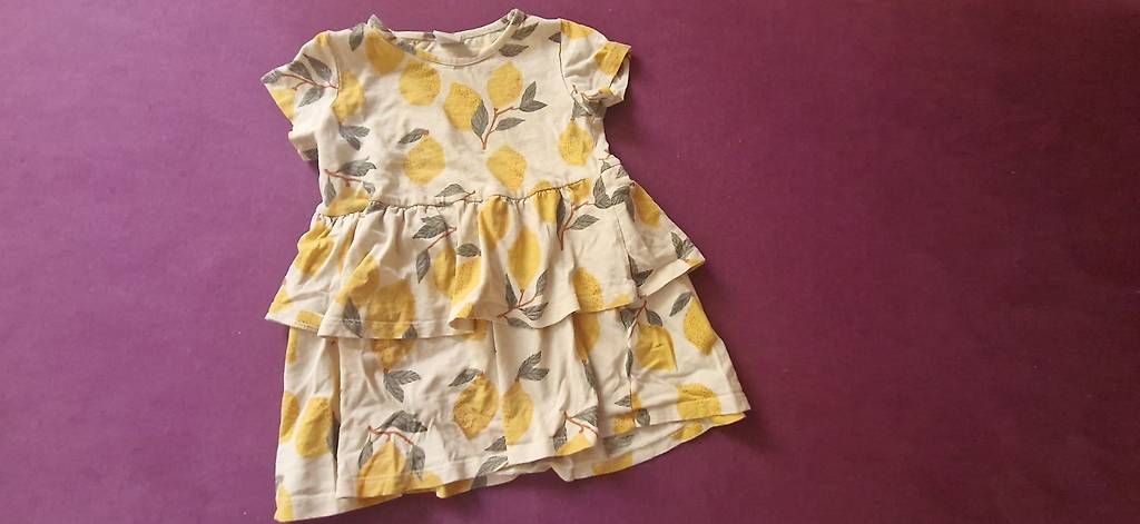 Vestiti & Gonne: Mädchen kleid 92 von Lindex – Usato da Aarau Rohr venduto da Meldan 2