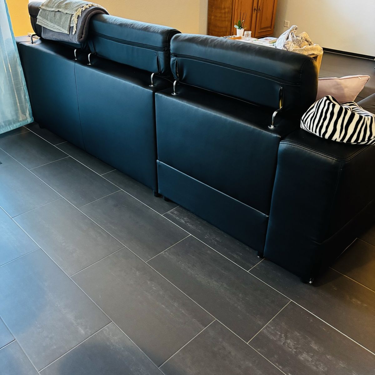 Divani: Ecksofa schwarz mit Bettfunktion (Kunstleder) – Usato da Niederwangen b. Bern venduto da muidop 4