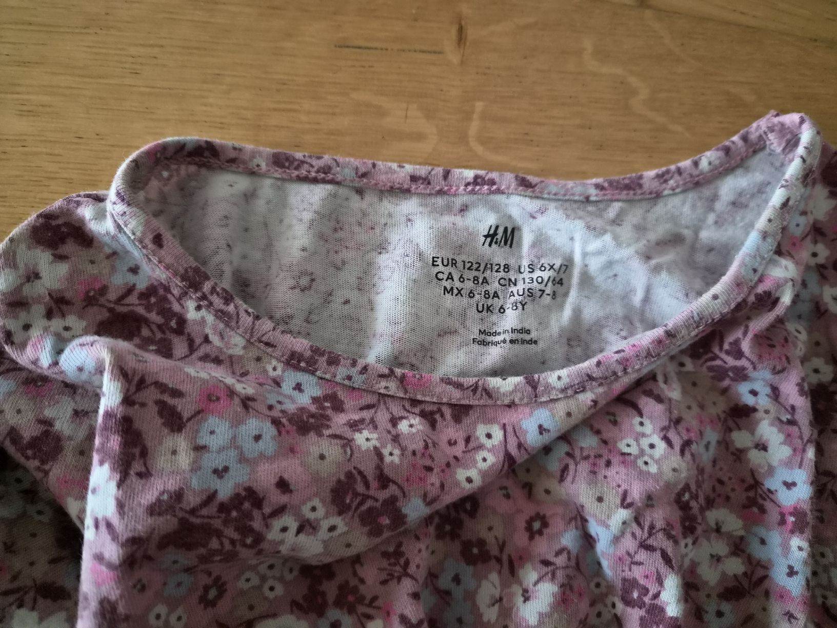 H&M Kleider & Röcke: Kleid mit Blumen Muster  – Gebraucht aus Bern von hirse03 2