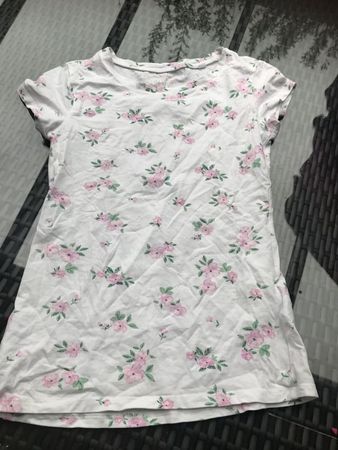 Mädchen T-Shirt mit Rosen S