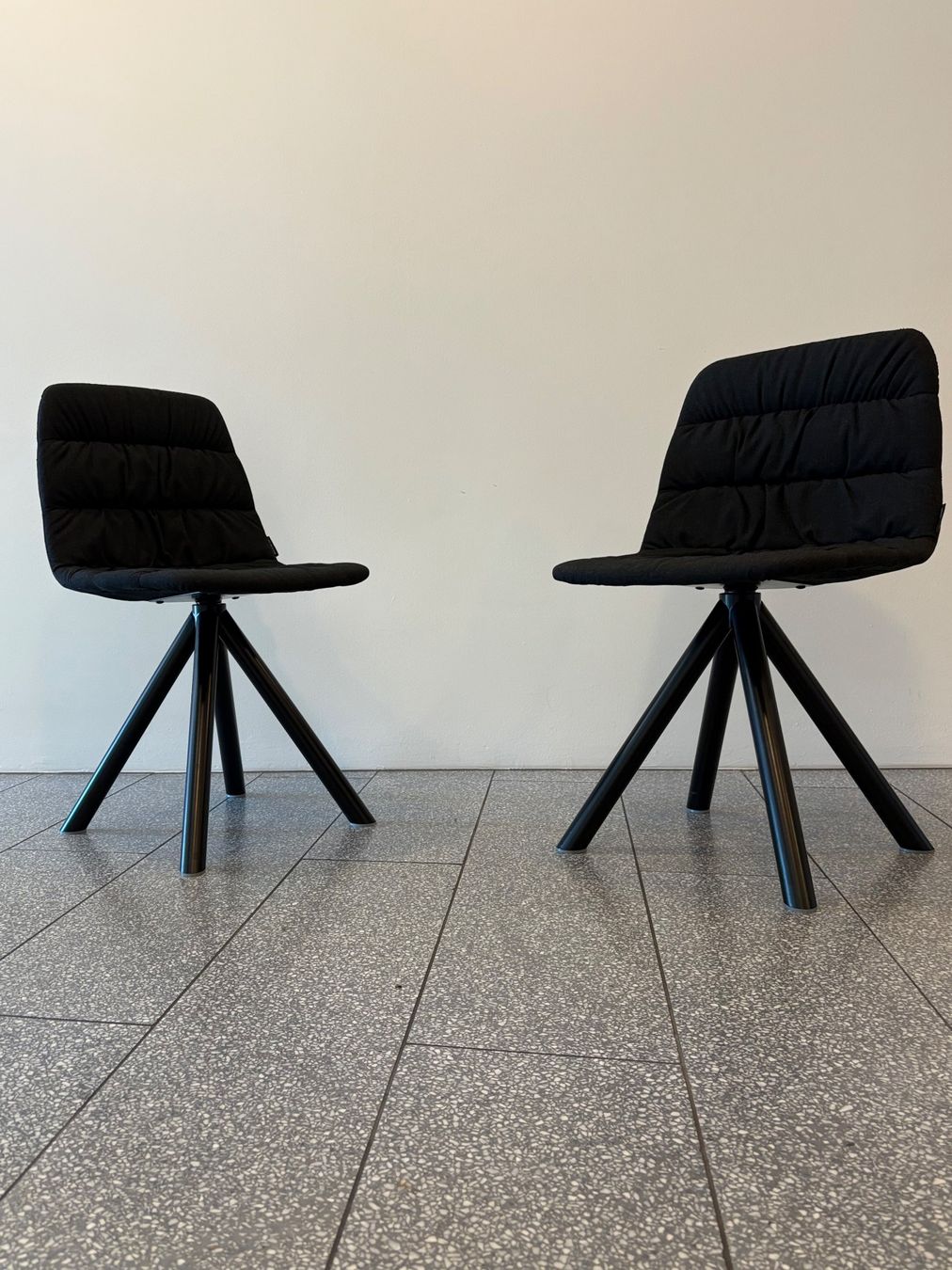 Stühle: 2 Design Drehstühle "Maarten" von Viccarbe – Gebraucht aus Zürich von Bda1