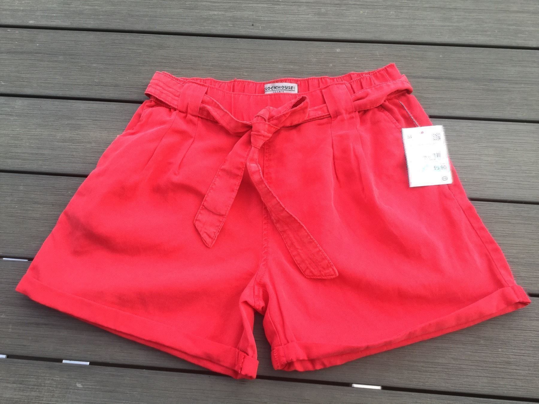 C&A Pantaloni: Short/Bermuda rouge CLOCKHOUSE new – Nuovo e nell'imballaggio originale da Agiez venduto da chouchanelle