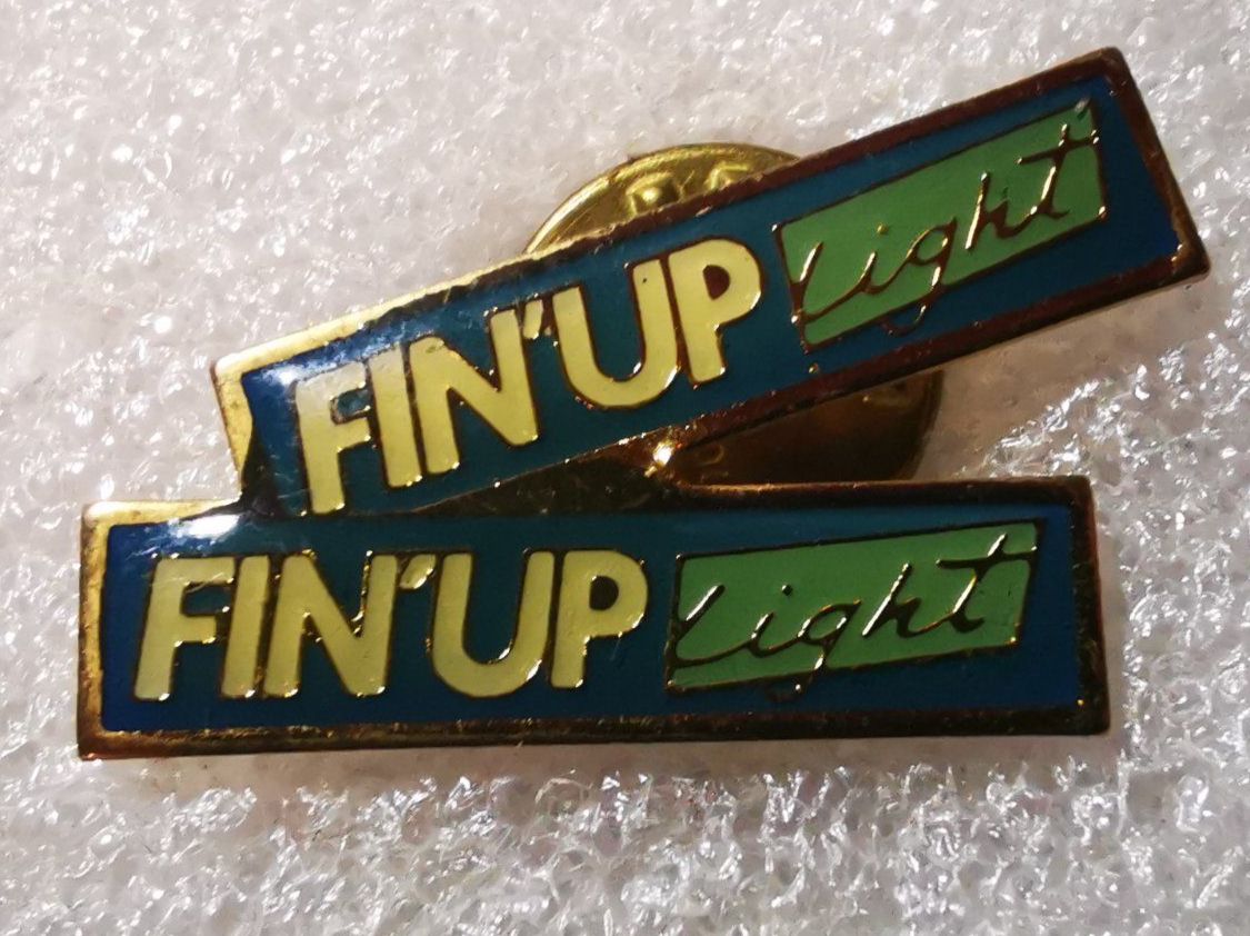 Placchette & Badge: Ansteckpin 7: Fin Up Light – Usato da Oppligen venduto da Pin-Fall-Shop