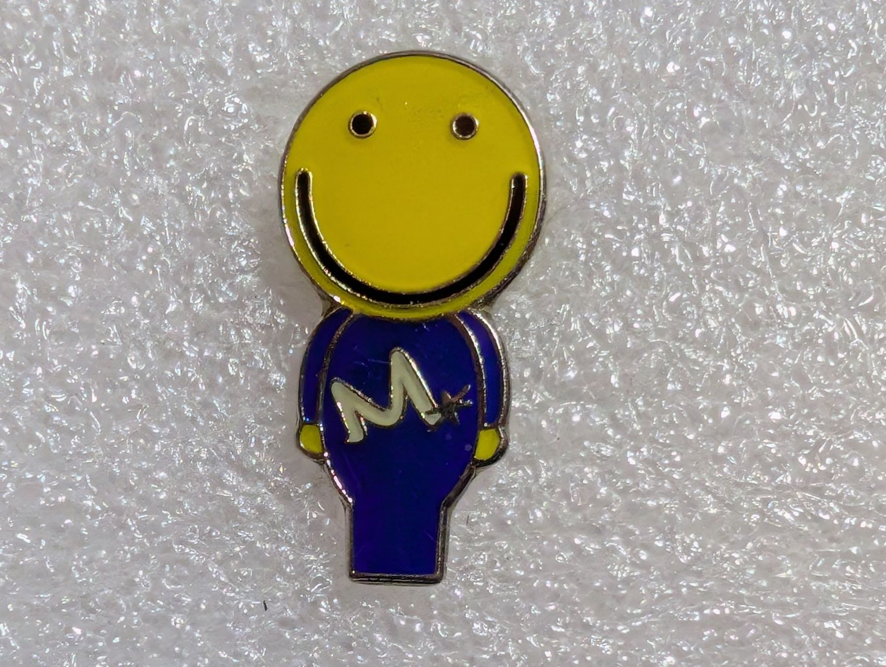 Placchette & Badge: Ansteckpin 275: – Usato da Oppligen venduto da Pin-Fall-Shop