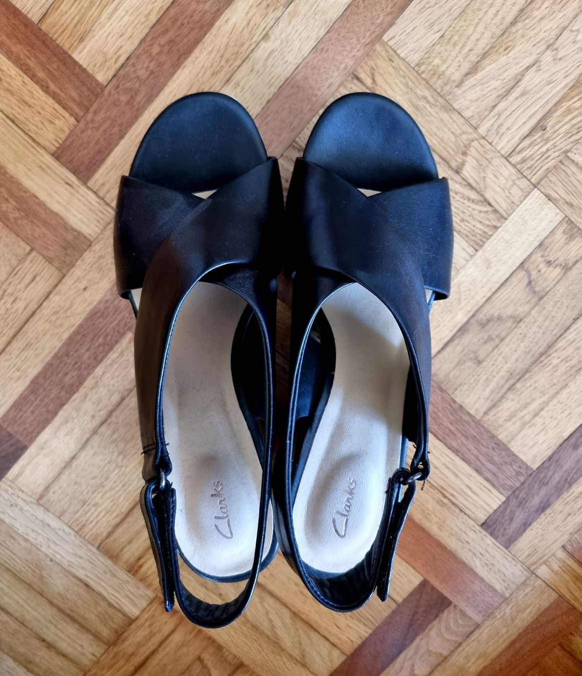 Clarks Damenschuhe: Sandales cuir noires Clarks taille 39 – Neu (gemäss Beschreibung) aus Veyrier von Leilazizou 1