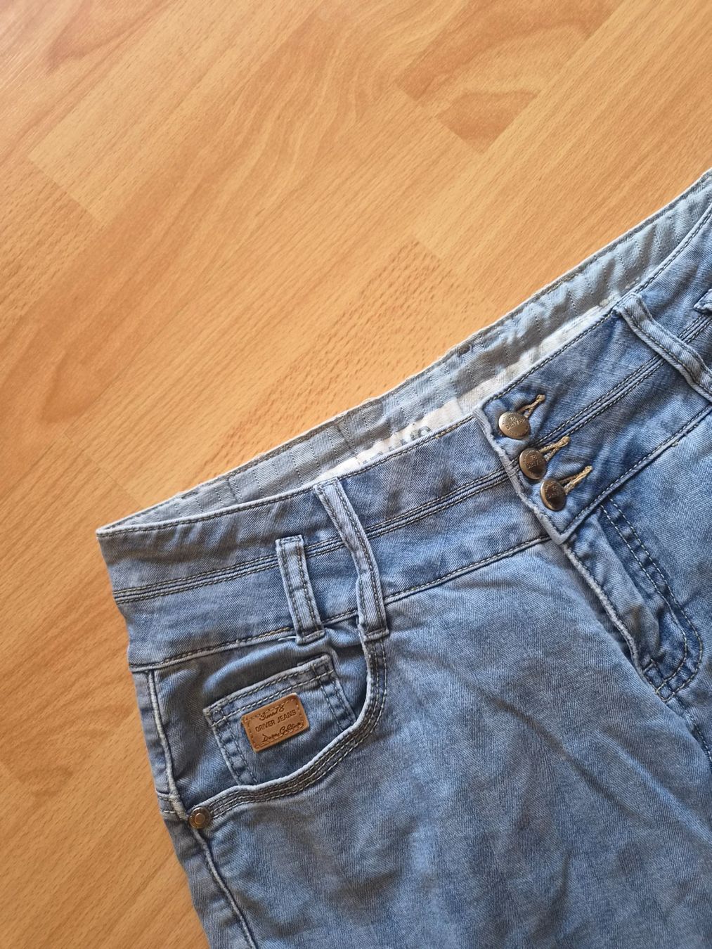 Jeans: Jeans Bermuda hellblau W 32 neuwertig – Usato da Mumpf venduto da Fabis_Shop 1