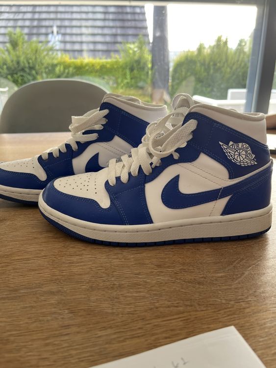 Jordan Chaussures femmes: Air Jordan 1 Mid Gr. 37.5 / US 6.5 💙🤍 Schuhe – D'occasion à magden par maikik 3