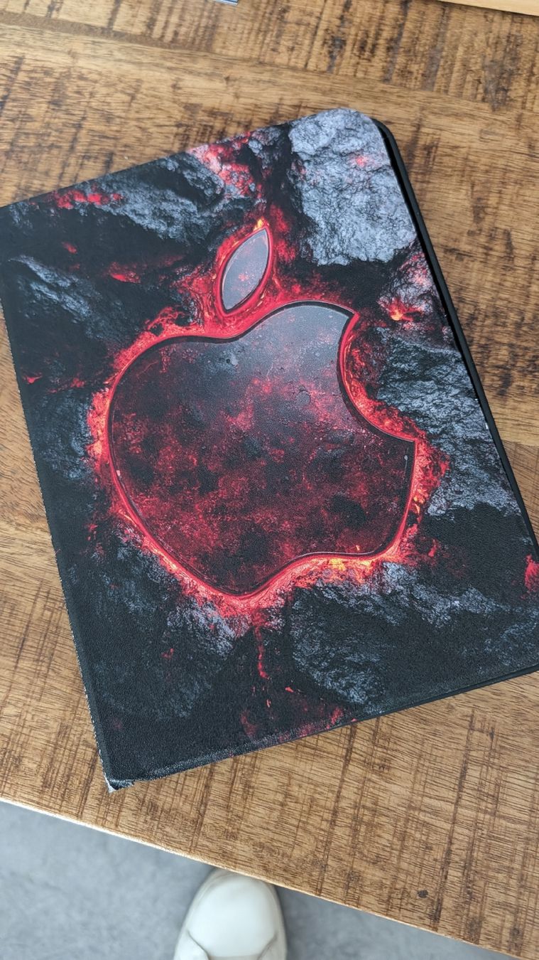 Apple Tablettes PC: iPad Air 5. Generation mit 3 Hüllen – D'occasion à Luzern par Travelblogger 5