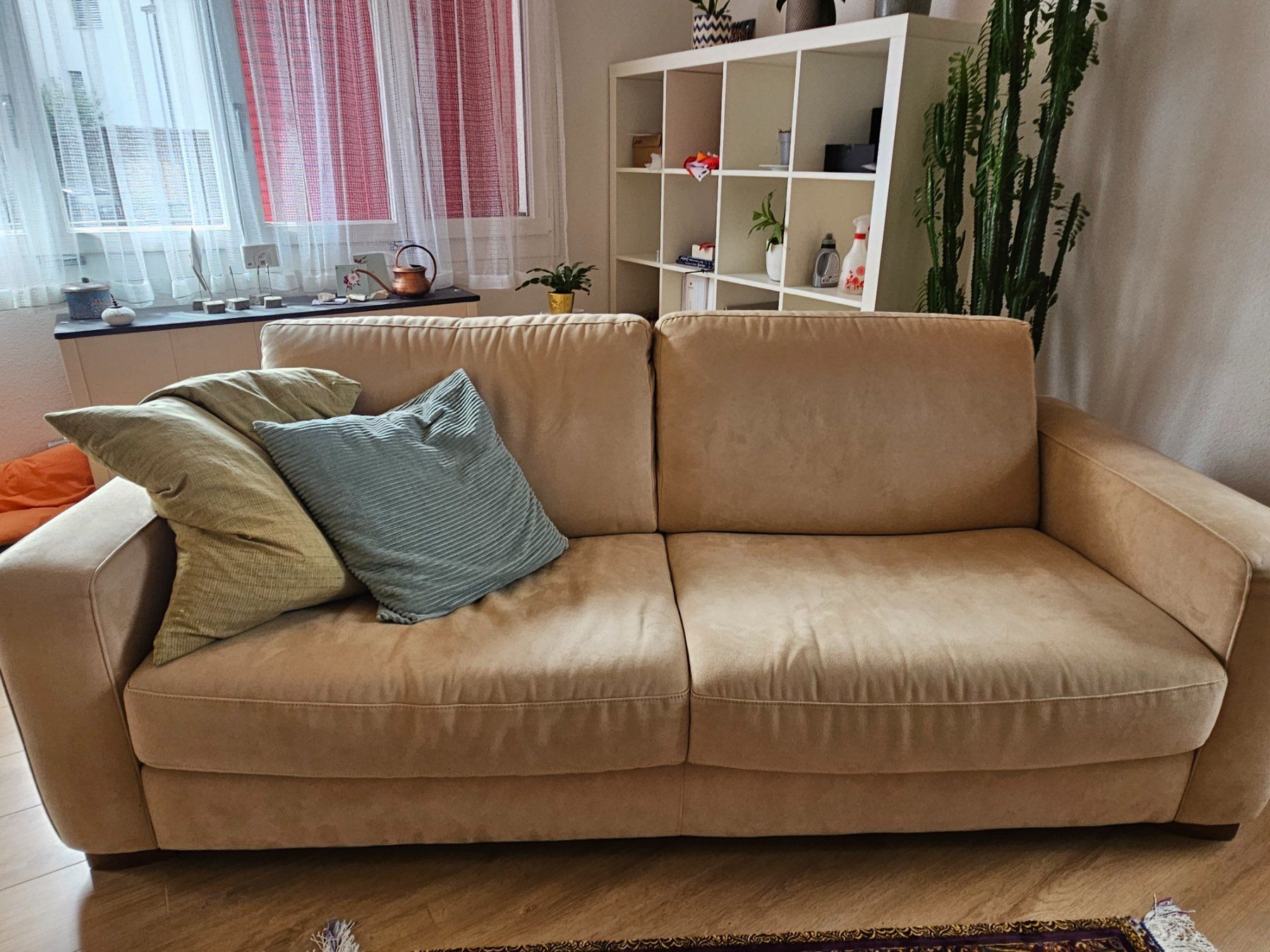 Sofas: Beiges Sofa 2.5 Sitzer, guter Zustand – Gebraucht aus Finstersee von mar_h2tk