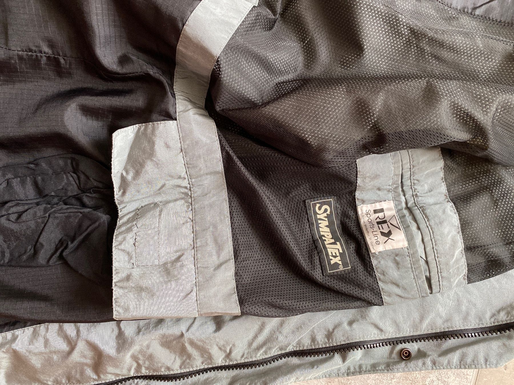 Giacche: Regenjacke – Usato da Bülach venduto da Jackybabue 4