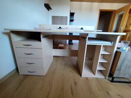 Schöner Schreibtisch
