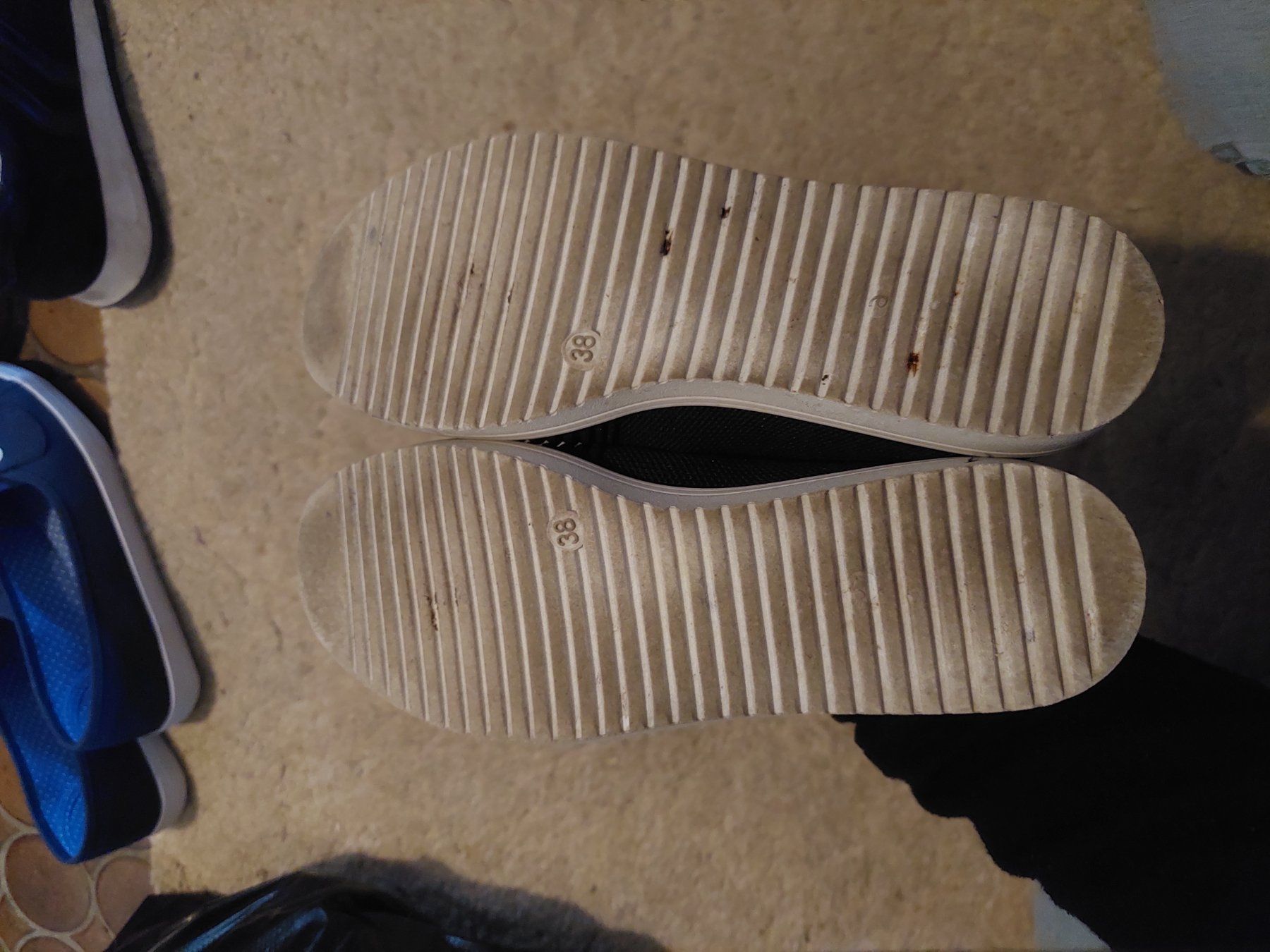 Chaussures femmes: Stoffschuhe schwarz Grösse 38 – D'occasion à Arlesheim par Chamaeleon00 2