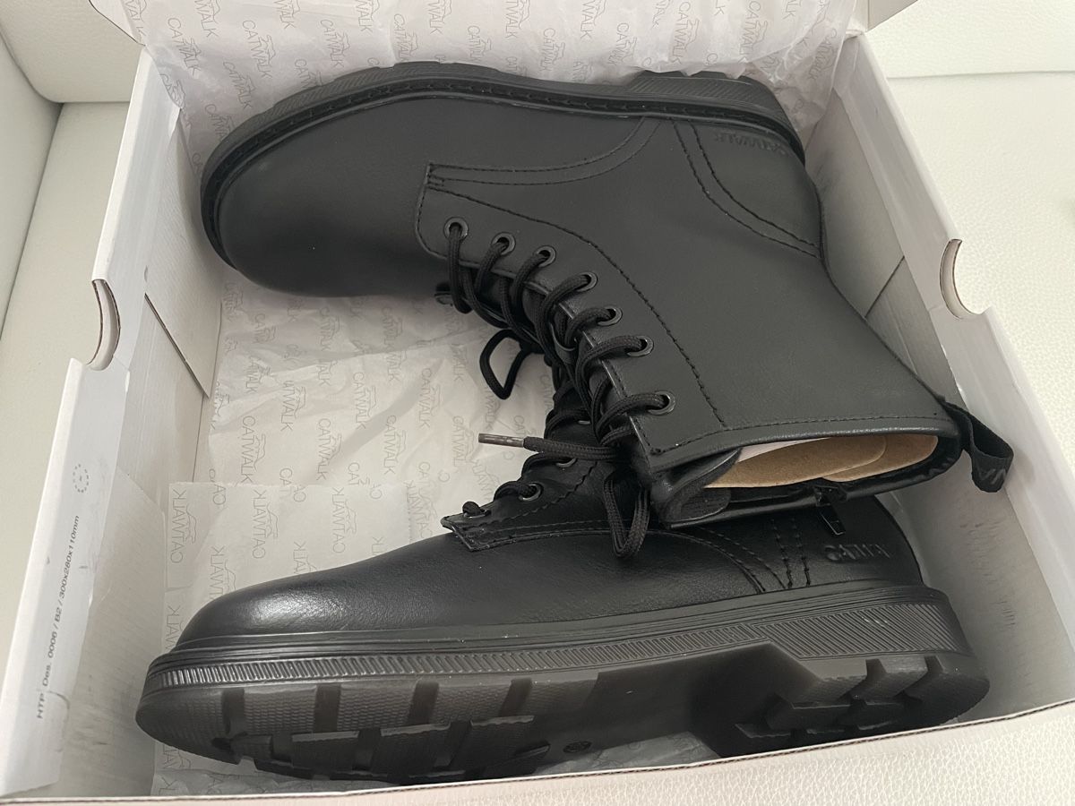Scarpe da donna: Damen Boots 39 originalverpackt – Nuovo e nell'imballaggio originale da Rüti ZH venduto da kar_xx9l