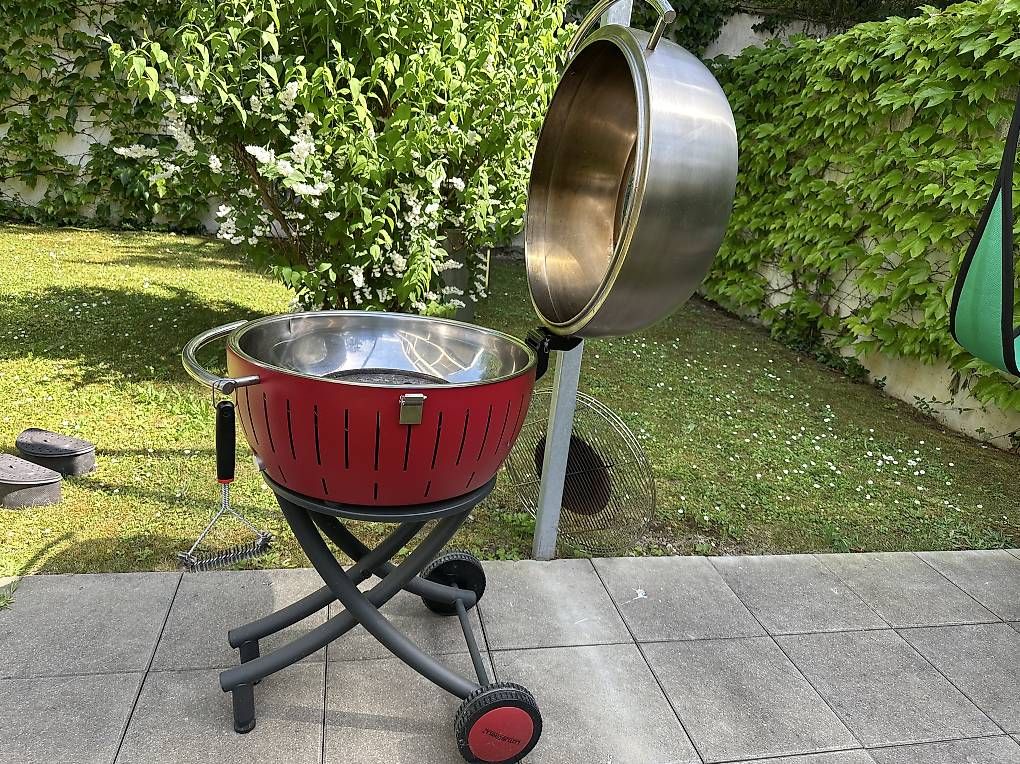 Griglie: Lotus Grill XXL mit Deckel – Usato da Basel venduto da Mjenal