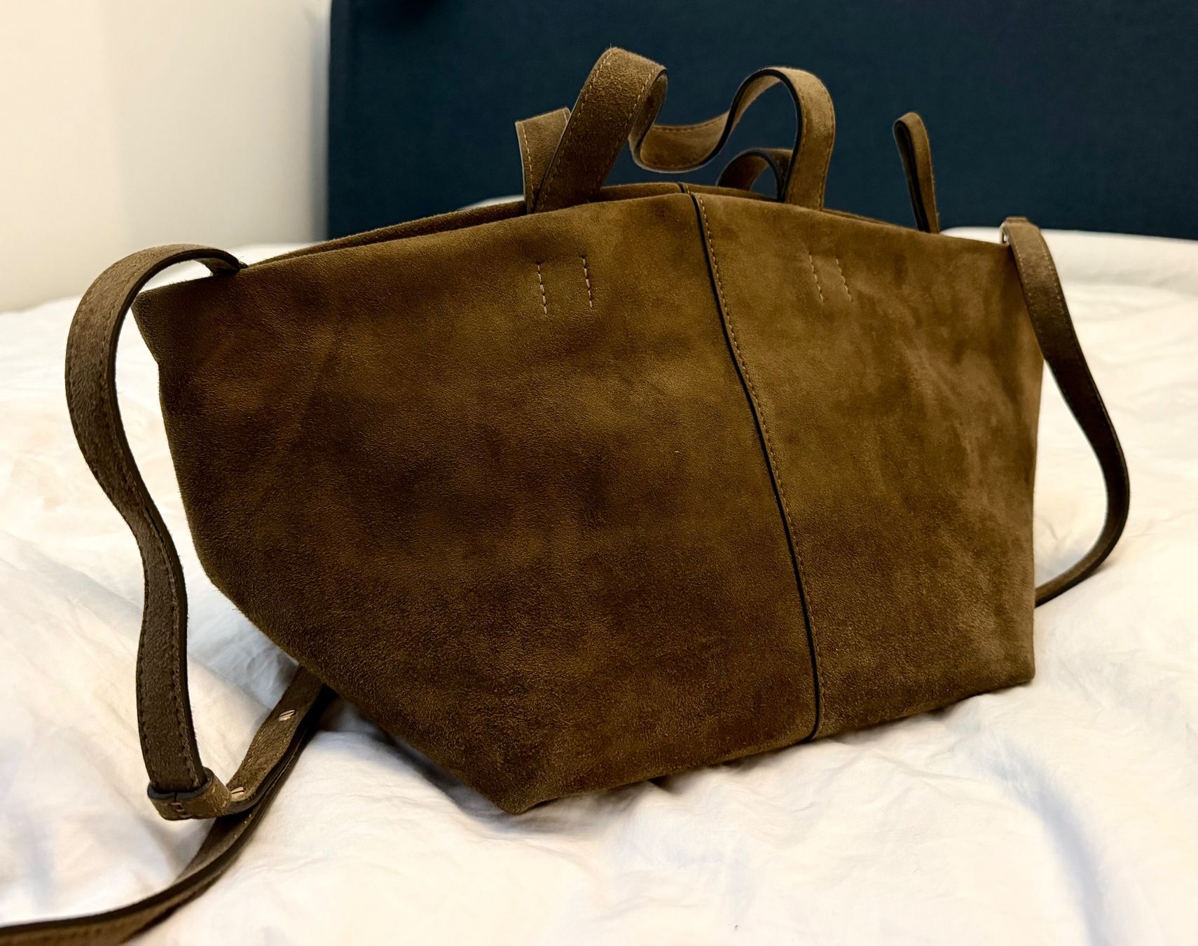 Mansur Gavriel Taschen für Damen: Mansur Gavriel - Tulipano Bag - Medium size – Gebraucht aus Meggen von IsaKie