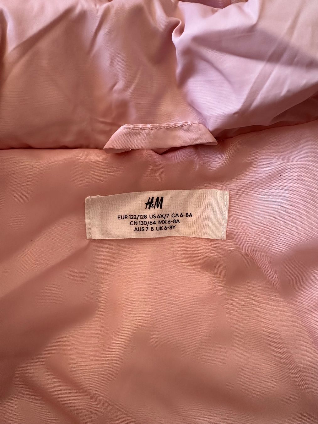 H&M Altro abbigliamento per bambina: Weste rosa in Gr. 122/128 – Usato da Staldenried venduto da Chleeblattji 3