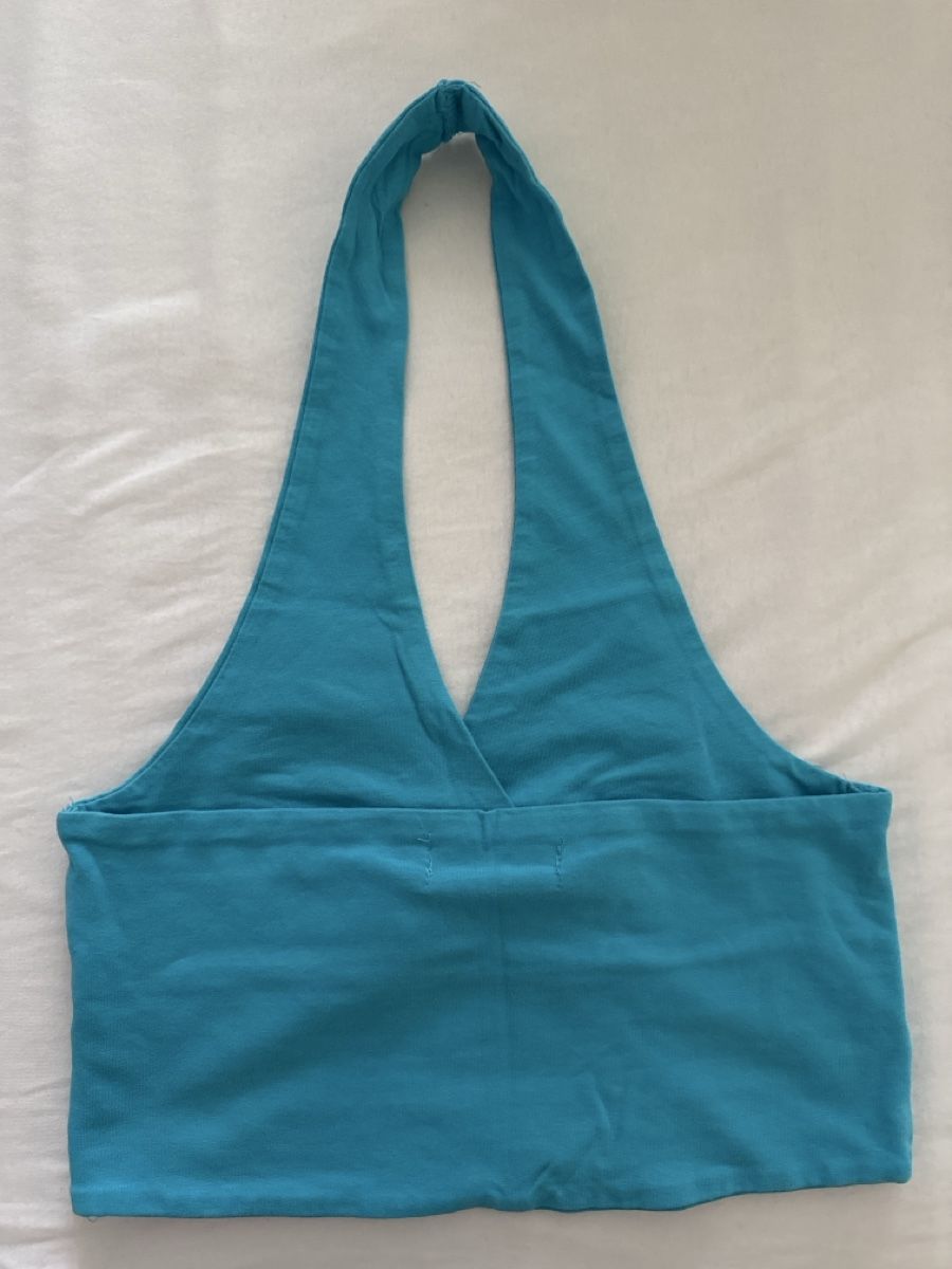 Top: Crop top bleu claire dos nu – Usato da Estavayer-le-Lac venduto da jor_tz2z 1
