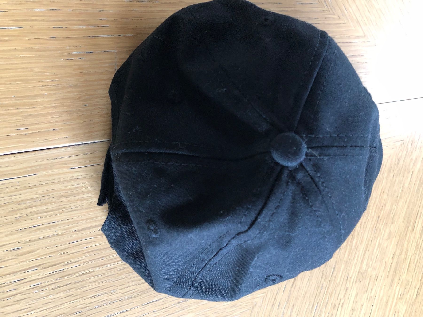 Autres vêtements femmes: Cap schwarz – Neuf (Voir description) à Schübelbach par Dolly990_2 2