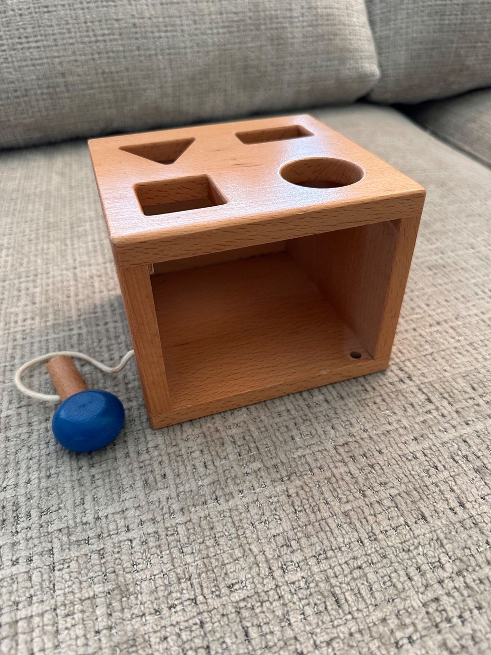 Spielzeuge: Spielba Sortierbox mit Schlüssel – Gebraucht aus Abtwil SG von nur_6nx6 1