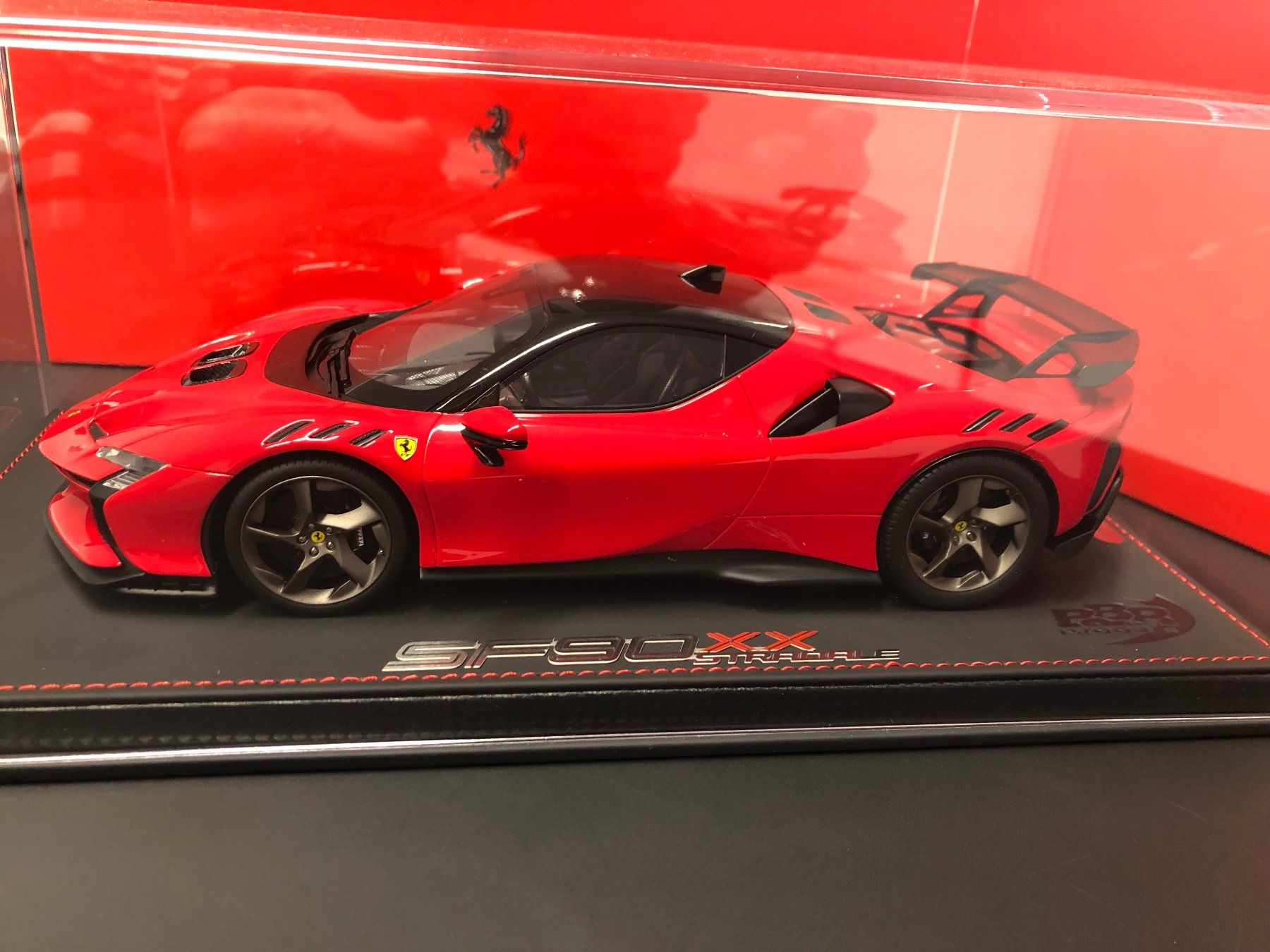 BBR Models Modellini d'auto: Ferrari SF90 XX Stradale BBR 1:18 – Nuovo e nell'imballaggio originale da Wetzikon ZH venduto da mcf18 2