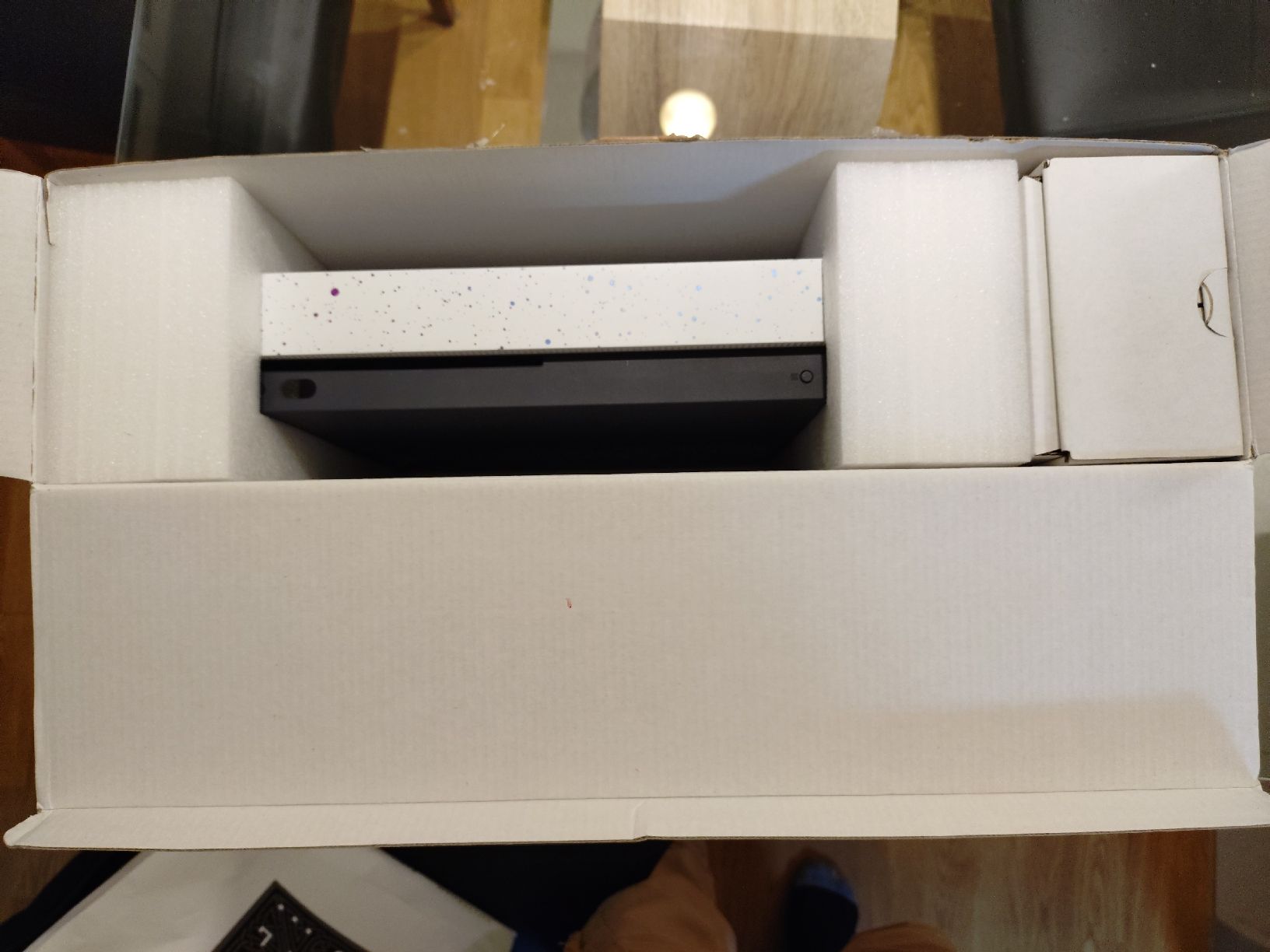 Microsoft Console: Xbox One X Hyperspace Edition 1TB - OVP – Usato da Lichtensteig venduto da Foka11 2