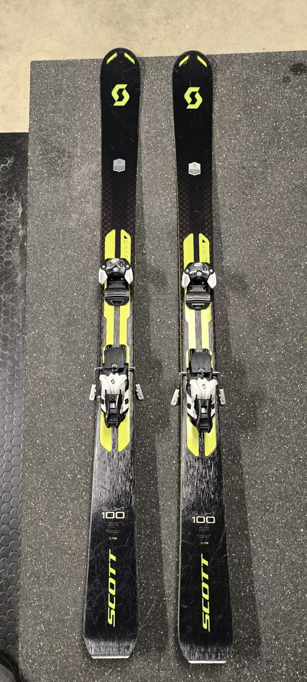 Scott Skis: ski Scott SLight 100 avec fix Warden 13 – Gebraucht aus Pont-la-Ville von cri_6ltn