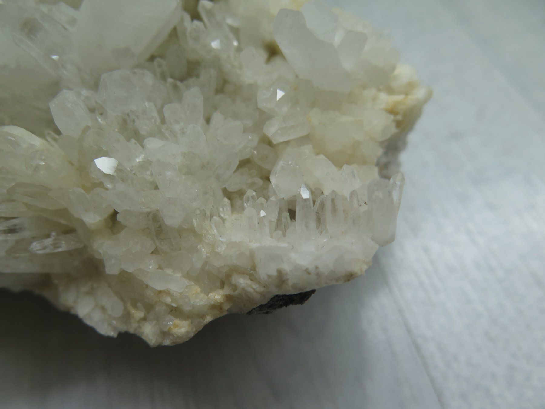 Minerali & Pietre curative: Bergkristall 535 gr. – Usato da Schaffhausen venduto da Yamakana51L8736OQ8 3