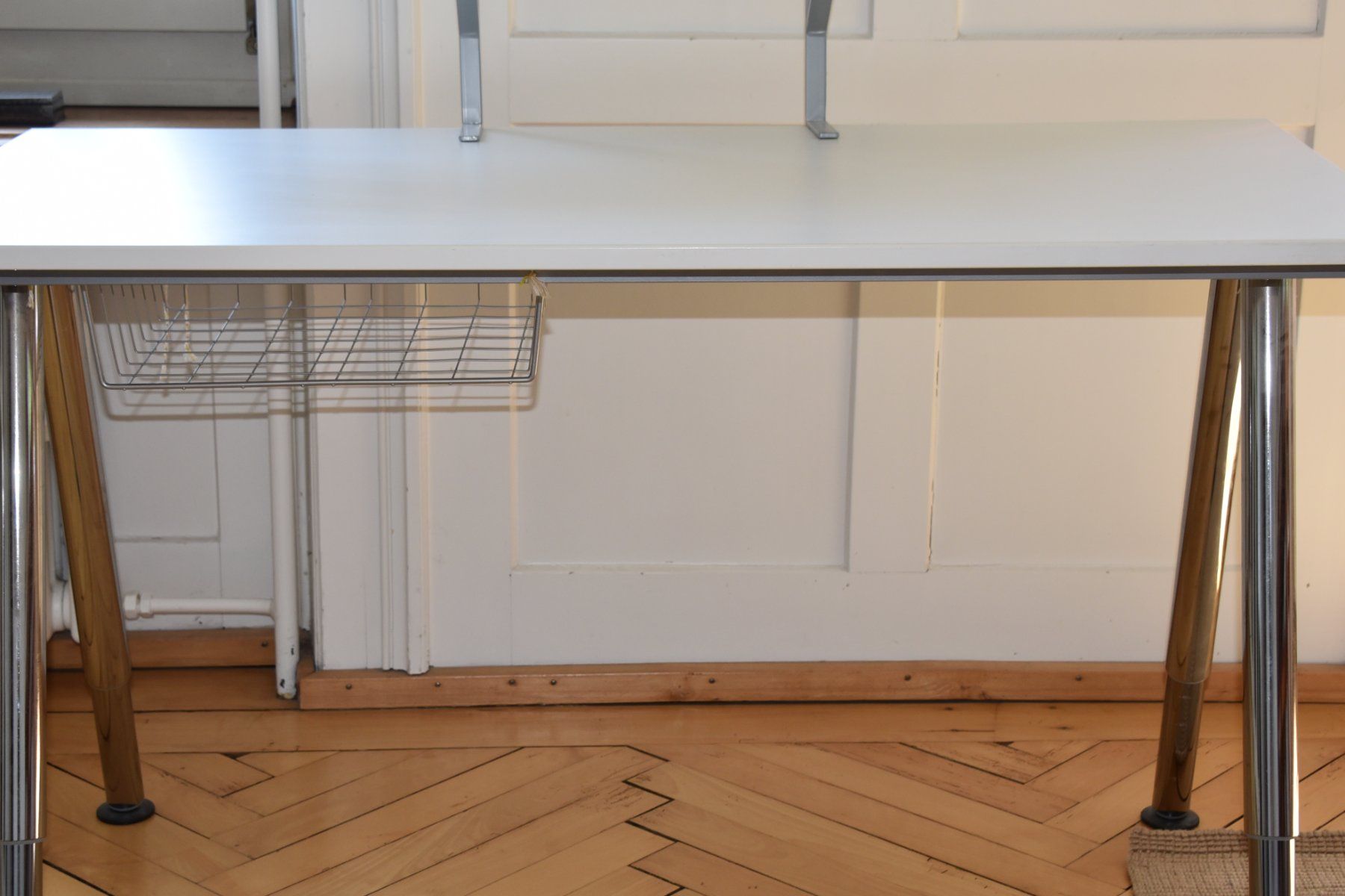 Ikea Scrivanie: Schreibtisch / Pult – Usato da Wädenswil venduto da muritsch