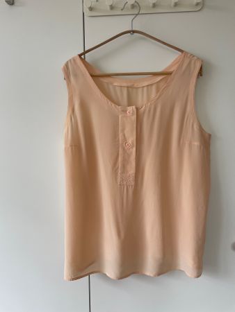 Seidentop / Ärmellose Seidenbluse 100% Seide – Lachs, Gr. L