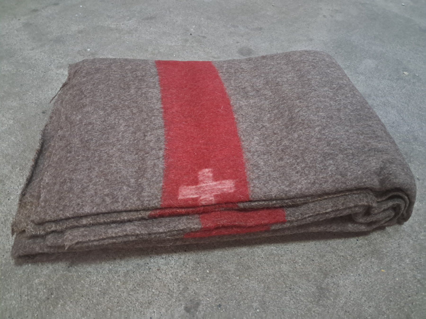 Schweizer Armee Coperte: Original Schweizer Armeedecke, Militärdecke, Wolldecke – Usato da Zürich venduto da Lia107 4