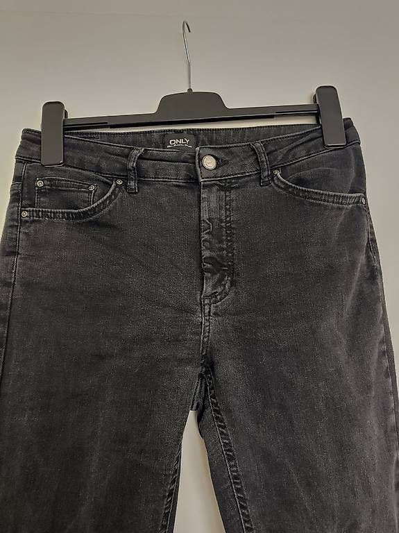 Only Jeans: Jeans Slim taille haute Only taille M – Gebraucht aus Morges von L_6688 2