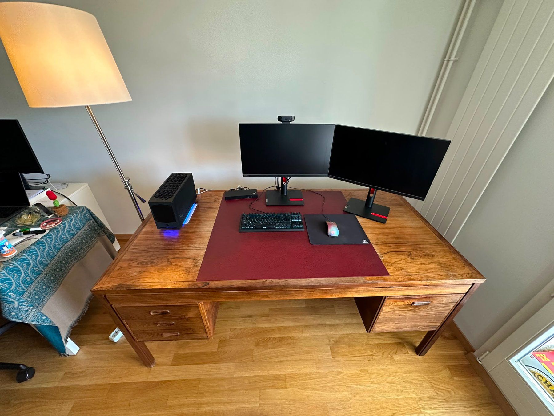 Scrivanie: Danish mid century desk – Usato da Rudolfstetten venduto da jel_89bt