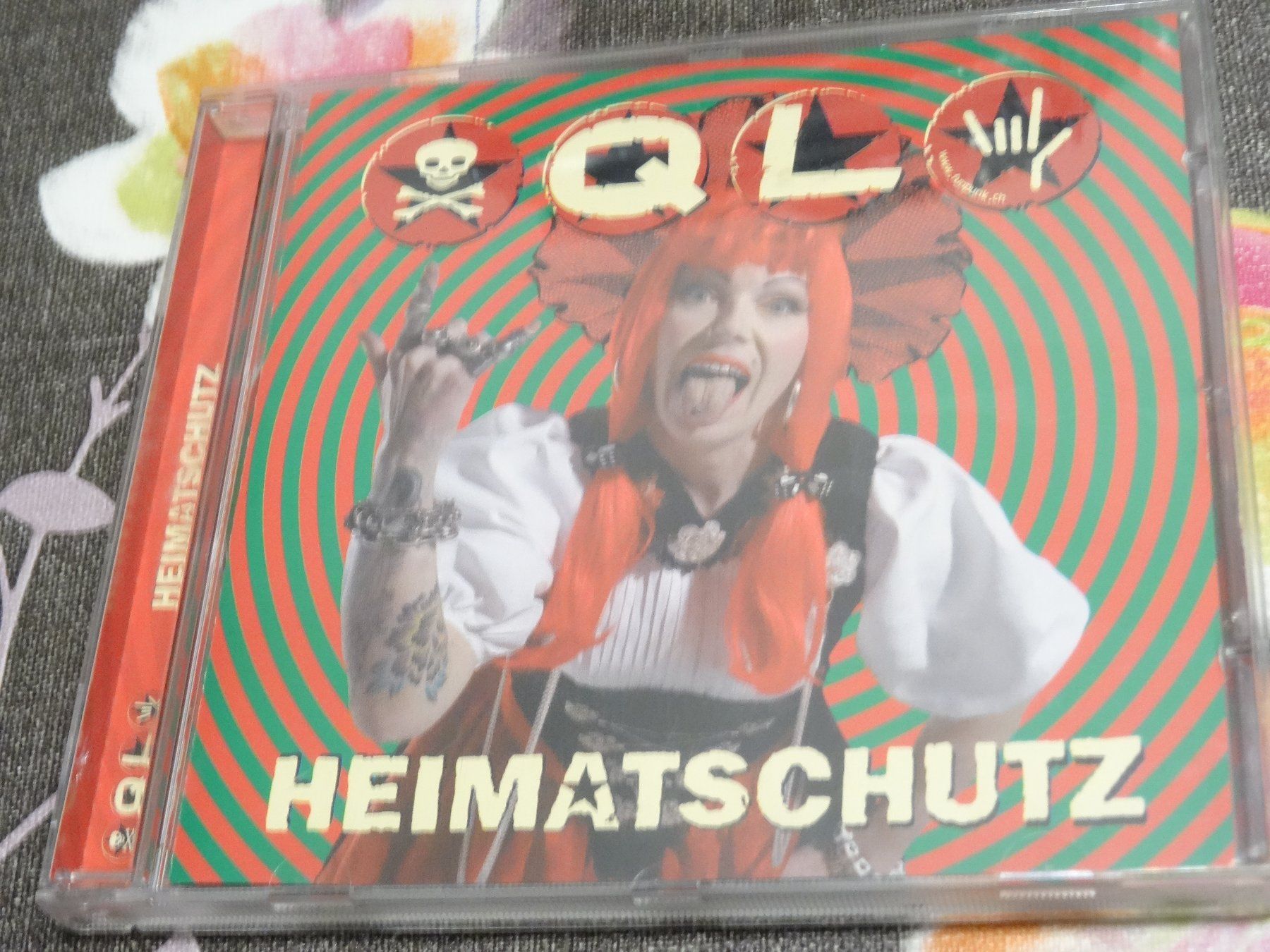 CD: QL - Heimatschutz CD – Usato da Olten venduto da Disc-Ausverkauf